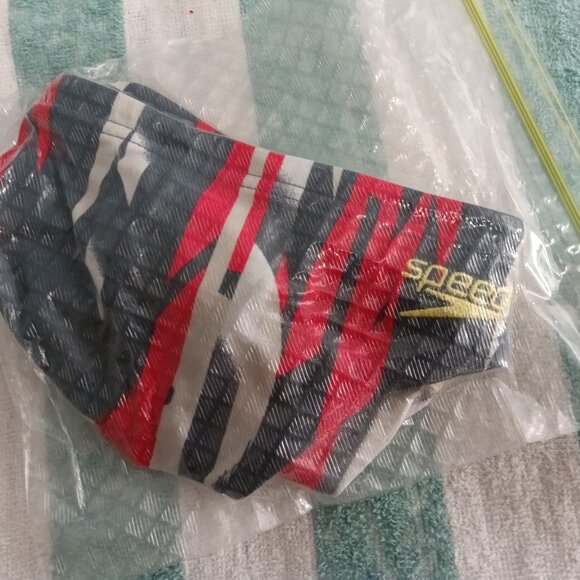 1" SPEEDO SWIM BRIEF, BLACK/RED/WHITE SIZE "S" (29"-30") (Pre-Owned) (*) - Picture 6 of 8